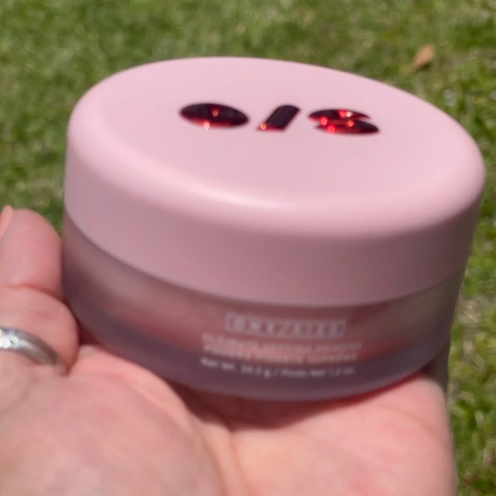 ONE/SIZE By Patrick Starrr Ultima Blurring Setting Powder In Ultra Pink